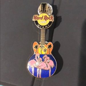 Hard Rock Cafe Miami Guitar Flamingo 🦩 pin